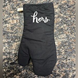 Kate Spade Black Oven Mitt with White Hers and His Embroidery